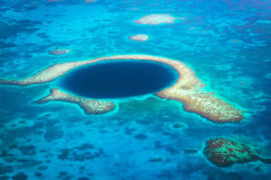 Aquatechnix-Blue Hole-Loch-Belize-Tauchsport